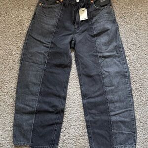 Levi's Black Relaxed Jeans with Classic Stitching